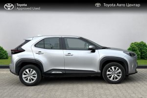 TOYOYA YARIS CROSS FANCY 1.5 PETROL - 2022год / 25818km 3