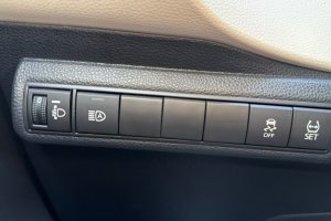 TOYOYA COROLLA 1.8 HYBRID EXECUTIVE - 2021год / 128042km 22